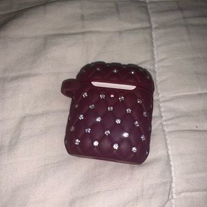 AIRPODS CASE BURGUNDY WITH DIAMONDS